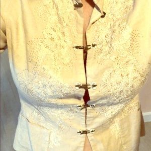 Eli’s Tarhari Linen Blend cropped jacket